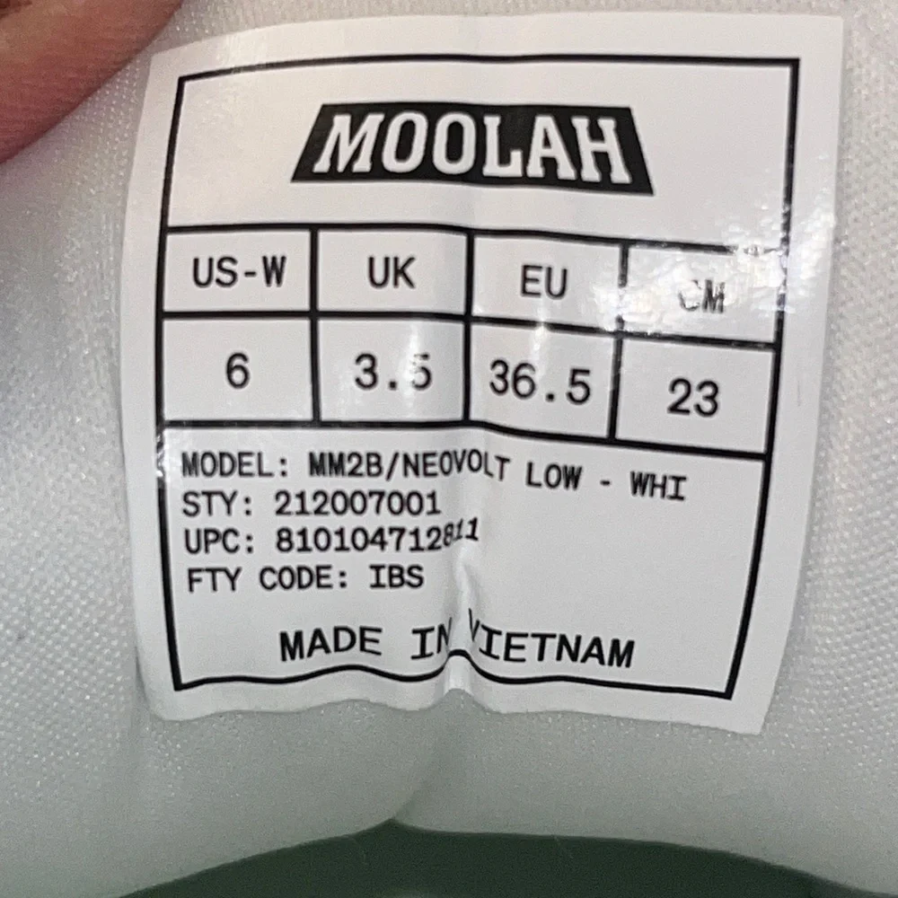 Moolah Kicks Neovolt Low Women's Basketball Shoes White Pro V2 Size Woman's 6